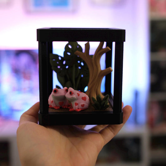 3D Printed Terrarium with Love Frogs