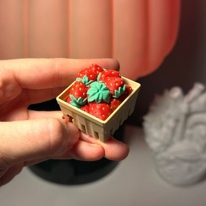 Strawberry Basket Clicker
